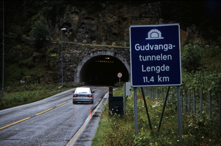 Tunel Gudvangen. Fot. Rüdiger Stehn/wikimedia
